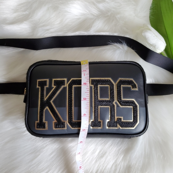 MICHAEL KORS VARSITY BELT BAG - Picture 7 of 8